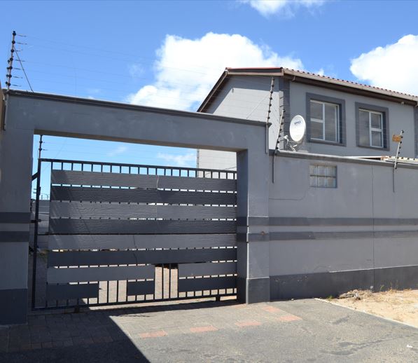 3 Bedroom Property for Sale in Seawinds Western Cape